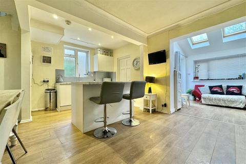27 Bay Tree Road, Bath, BA1 6NB