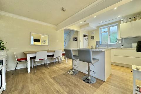 27 Bay Tree Road, Bath, BA1 6NB