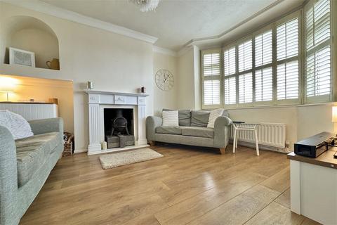 27 Bay Tree Road, Bath, BA1 6NB