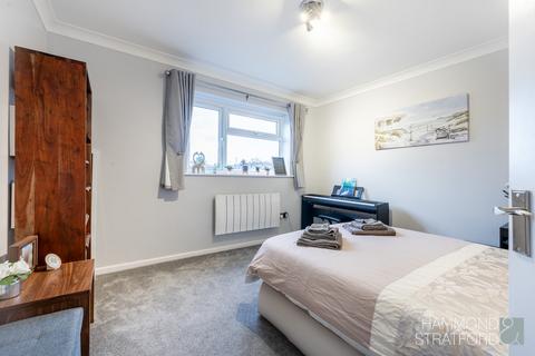2 bedroom apartment for sale - Chalfont Walk, Eaton