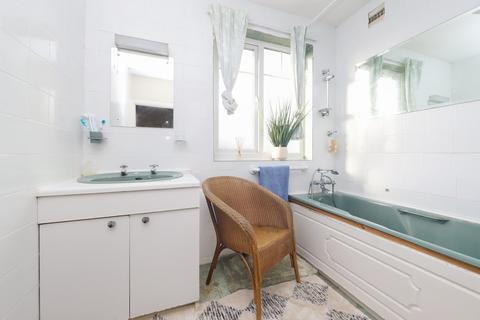 6 Devonshire Road, Eastcote, Pinner, HA5 1TX