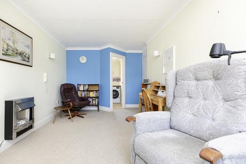1 bedroom apartment for sale, Kingsmead Court, Redcotts Lane