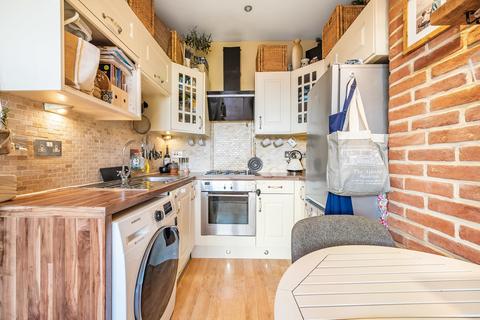 Flat 5, 93 Camborne Road, Sutton, SM2 6RF