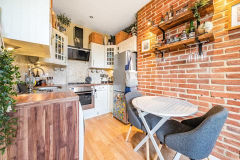 Flat 5, 93 Camborne Road, Sutton, SM2 6RF