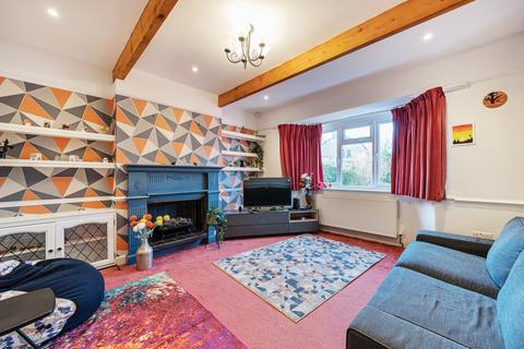 128 Nightingale Road, Carshalton, SM5 2EN