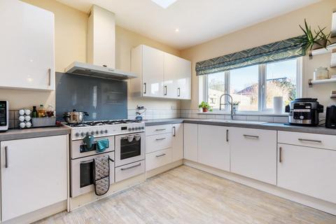 128 Nightingale Road, Carshalton, SM5 2EN