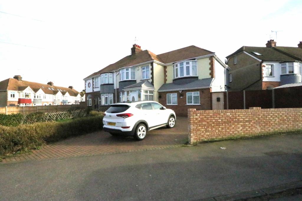 5 bed Semi detached Family House With 1 Bed Annex