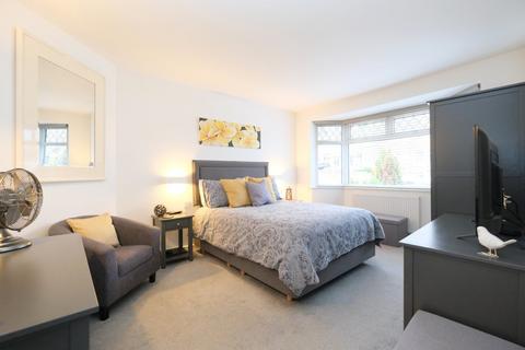 10 Sandy Lane, Orpington, BR6 0DY