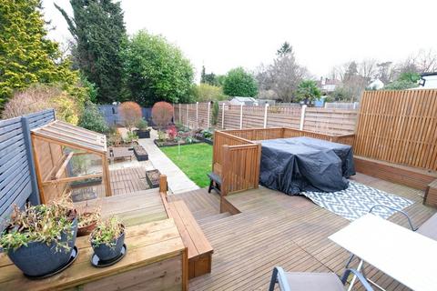 10 Sandy Lane, Orpington, BR6 0DY