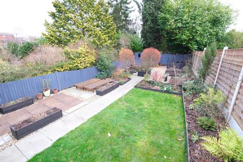 10 Sandy Lane, Orpington, BR6 0DY