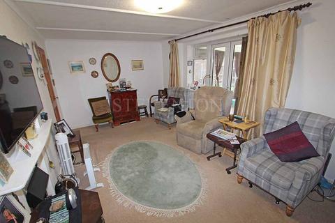 2 bedroom detached bungalow for sale, Henwood Road, Compton, Wolverhampton, WV6