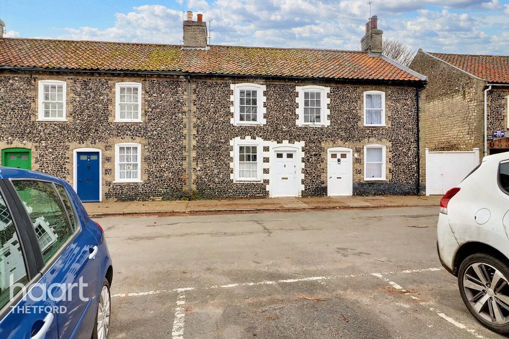 Castle Street, Thetford 2 bed terraced house for sale £230,000
