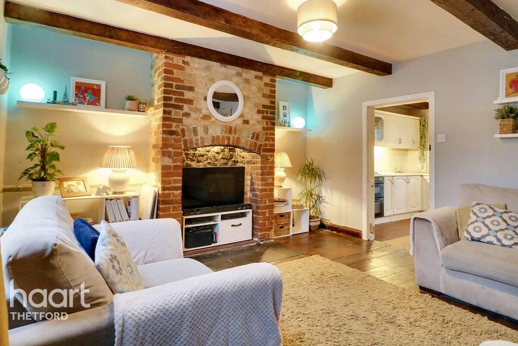 Castle Street, Thetford 2 bed terraced house for sale £230,000