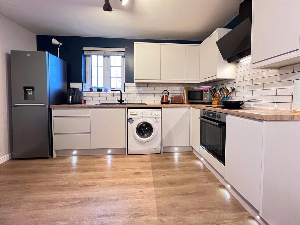 Lounge / Kitchen