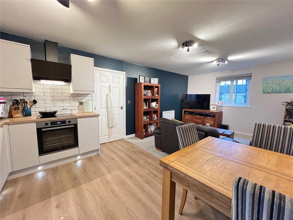 Lounge / Kitchen
