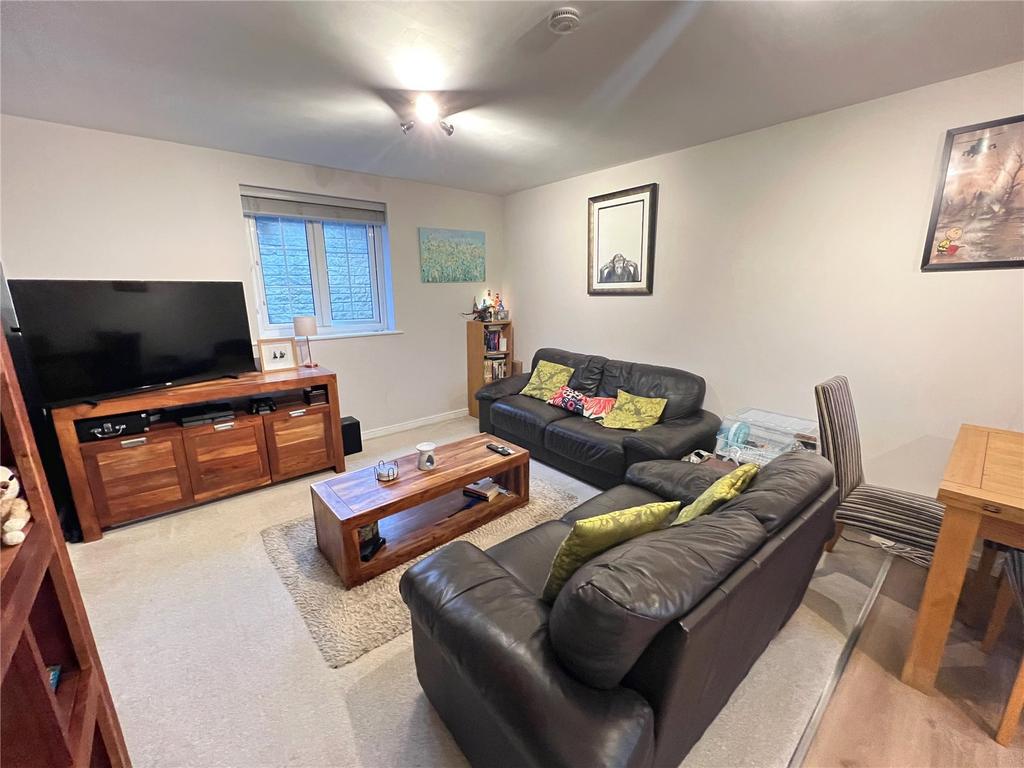 Lounge / Kitchen