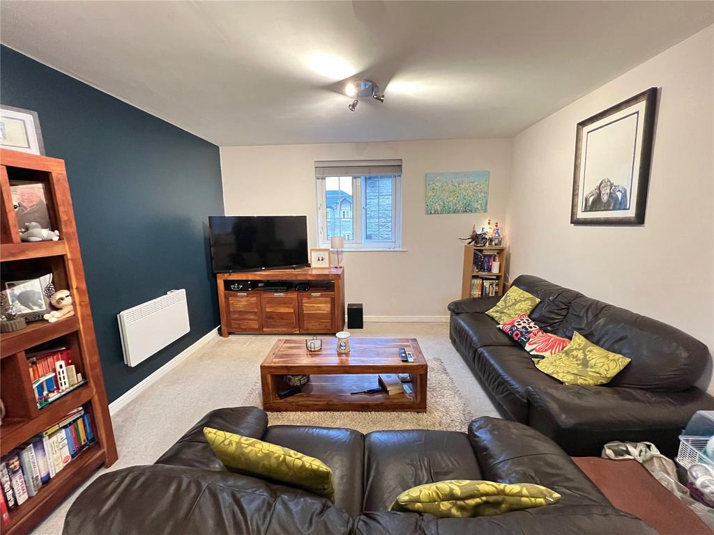 Lounge / Kitchen