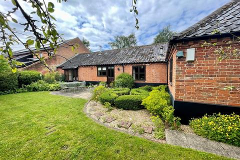 4 bedroom barn conversion for sale, Brooke Road, Seething, Norwich