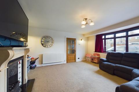 21 Heath Road, Uttoxeter, ST14 7LT