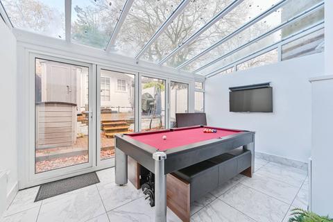 5 bedroom terraced house for sale - Belgravia Gardens, Bromley, BR1