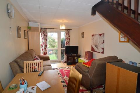 26 Camelot Close, London, SE28 0ES