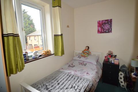 26 Camelot Close, London, SE28 0ES