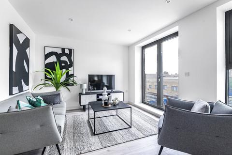 3 bedroom flat for sale, The One, 1A Hillreach, London