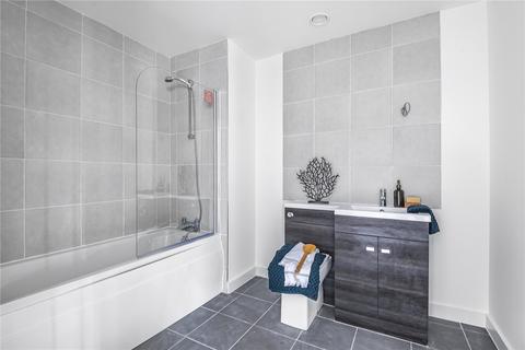3 bedroom flat for sale, The One, 1A Hillreach, London
