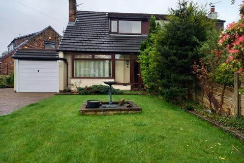 3 bedroom semi-detached house to rent, Lovat Road, Bolton