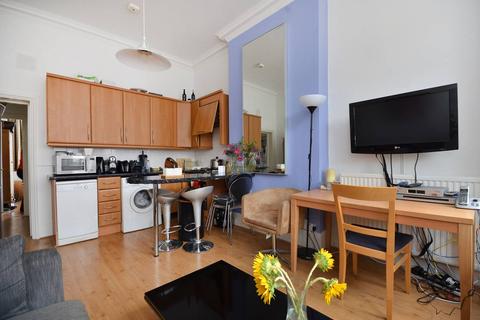 2 bedroom flat for sale, Barons Court Road, Barons Court, London, W14