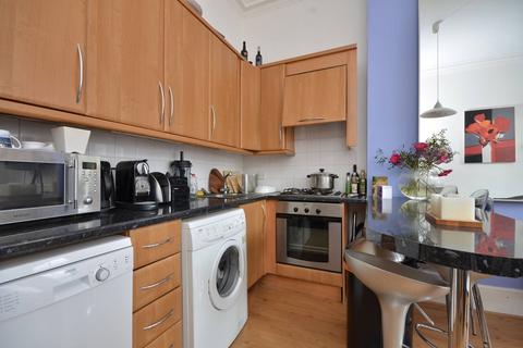 2 bedroom flat for sale, Barons Court Road, Barons Court, London, W14