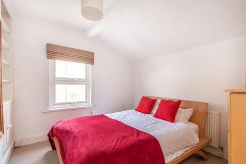 2 bedroom flat to rent, Cotleigh Road, West Hampstead, London, NW6
