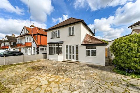 4 bedroom detached house to rent, Briarwood Road, Stoneleigh, Epsom, KT17