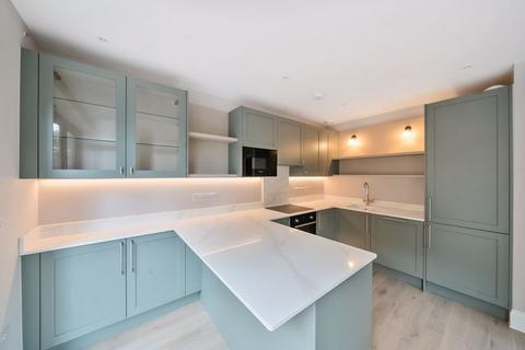 74 Selcroft Road, Purley, CR8 1AH