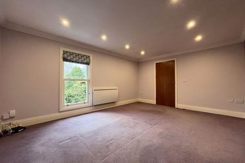 2 bedroom apartment to rent, Garstang Road, Preston PR2