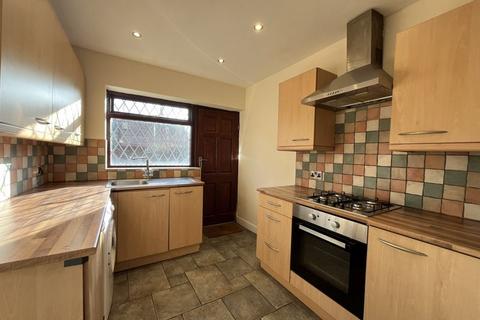 3 bedroom terraced house to rent, Robinson Street, Preston PR2