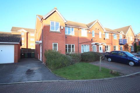 3 bedroom semi-detached house to rent, Endeavour Close, Preston PR2