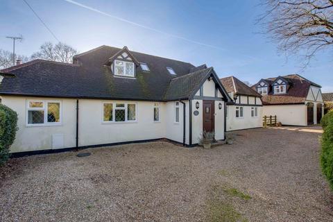 Plum Cottage Hogpits Bottom, Flaunden, Hemel Hempstead, HP3 0PU