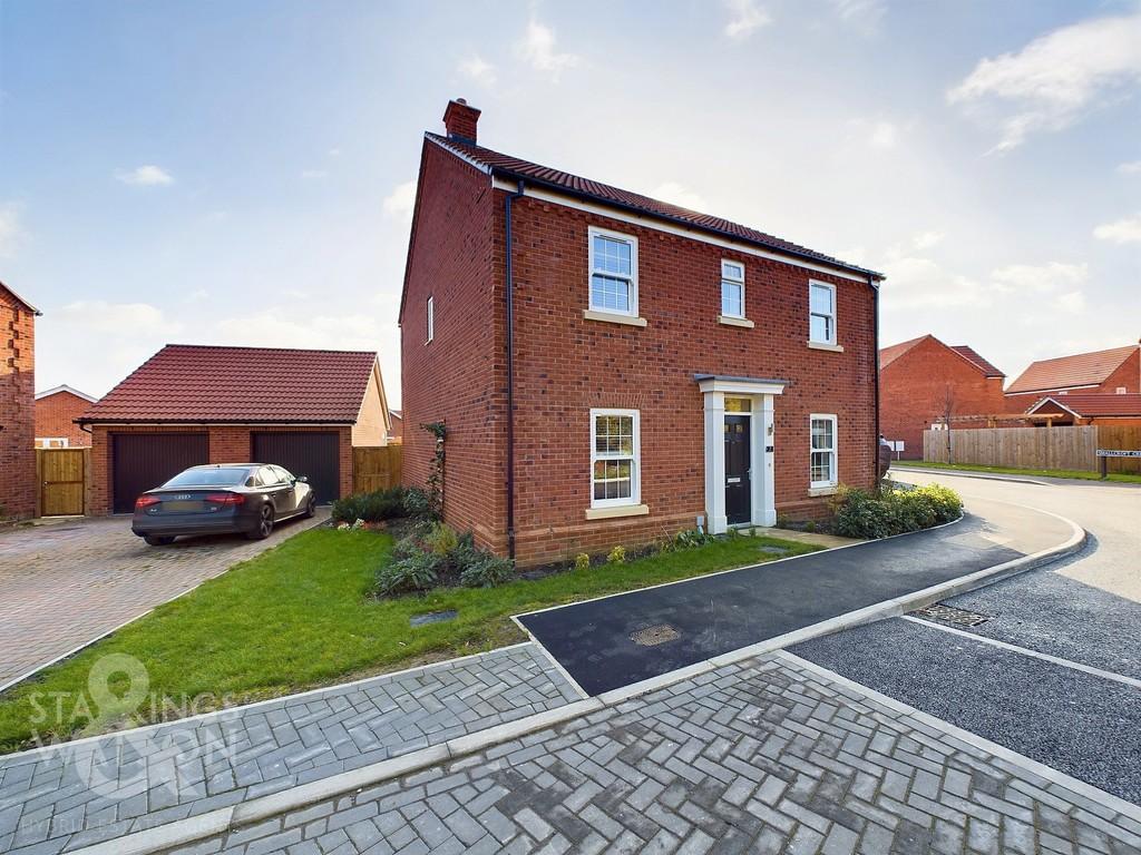 Stubbs Close, Wymondham 4 bed detached house for sale £495,000