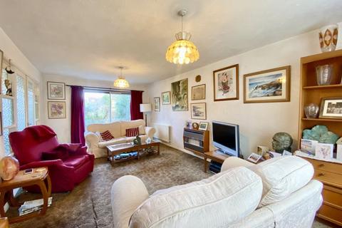 4 bedroom detached house for sale - Kensington Drive, Four Oaks, Sutton Coldfield, B74 4UD