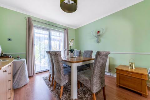 16 Goodwin Drive, Sidcup, DA14 4PA