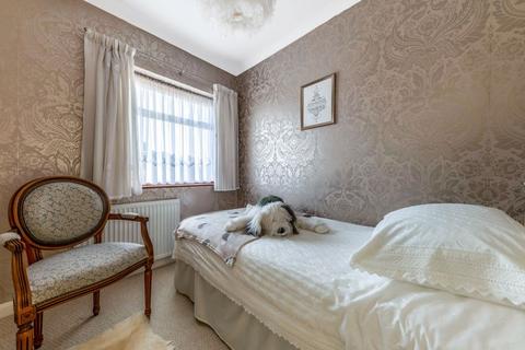 16 Goodwin Drive, Sidcup, DA14 4PA