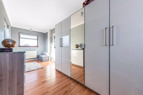 16 Goodwin Drive, Sidcup, DA14 4PA