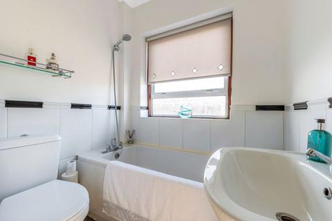 16 Goodwin Drive, Sidcup, DA14 4PA