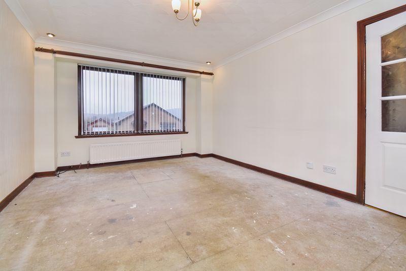 Auchinvole Crescent, Kilsyth 2 bed semidetached bungalow for sale £