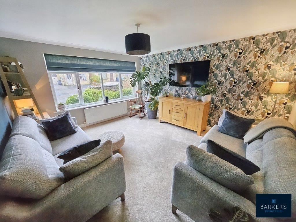 Carlinghow Lane, Batley 3 bed semidetached house for sale £249,995