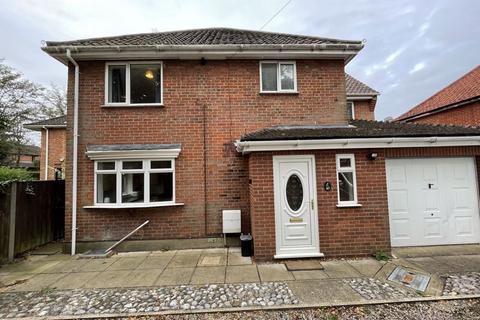 5 bedroom detached house to rent, Christchurch Road, Norwich