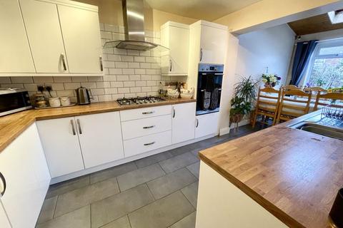 98 Jeans Way, Dunstable, LU5 4PP