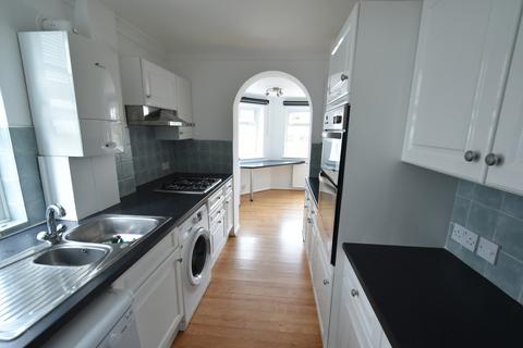 3 bedroom semi-detached house to rent, Woodhouse Road, Hove