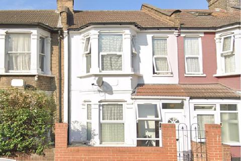 3 bedroom terraced house for sale, Palmerston Road, London E17